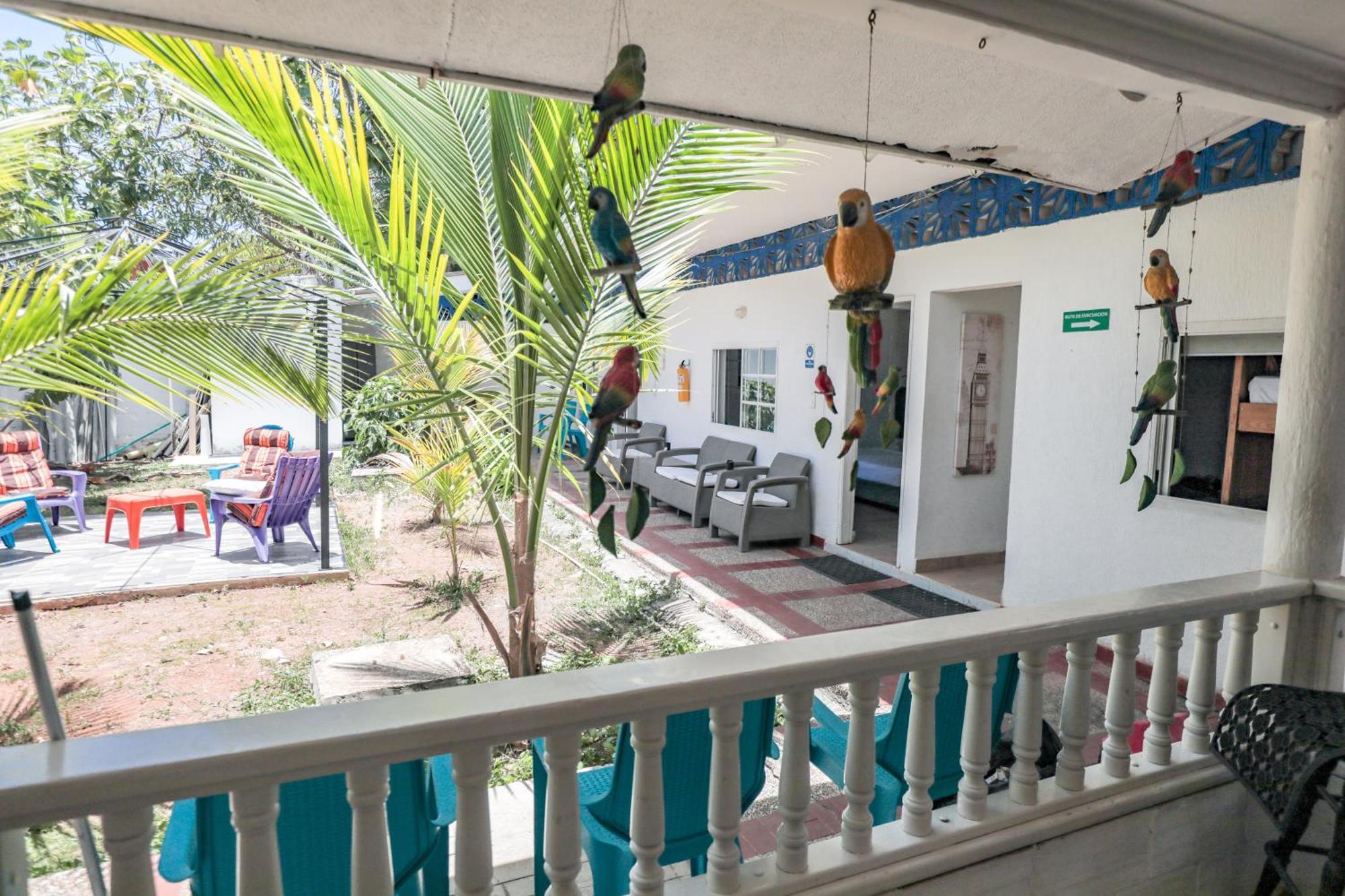 Palo Alto * San Andres (San Andres and Providencia Islands)